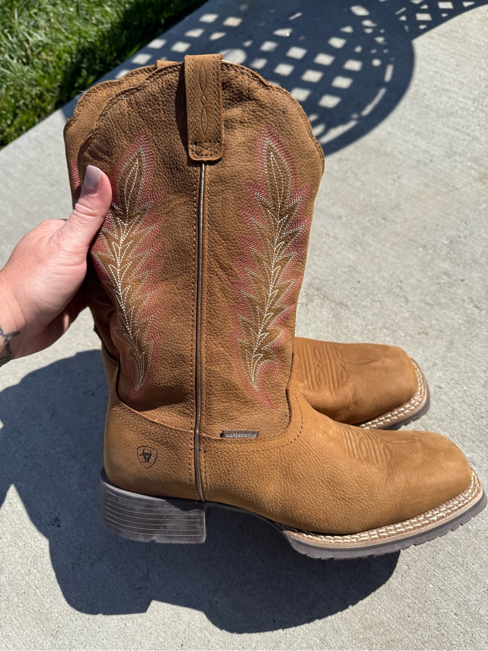 Ariat Women’s Hybrid Waterproof Pebbled Tan Boot